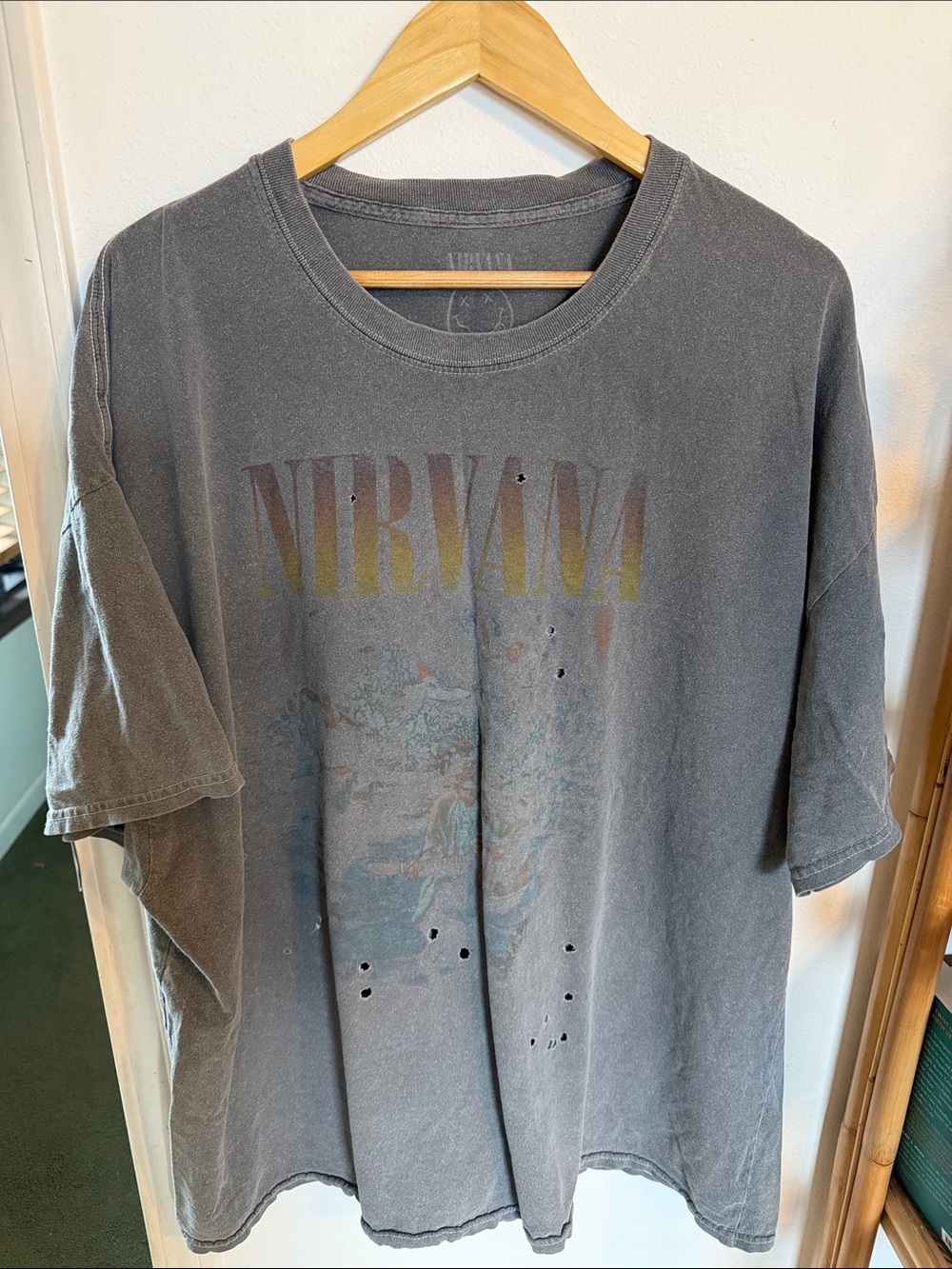 Nirvana Graphic Tee - Vintage-Style Black Short Sleeve Shirt